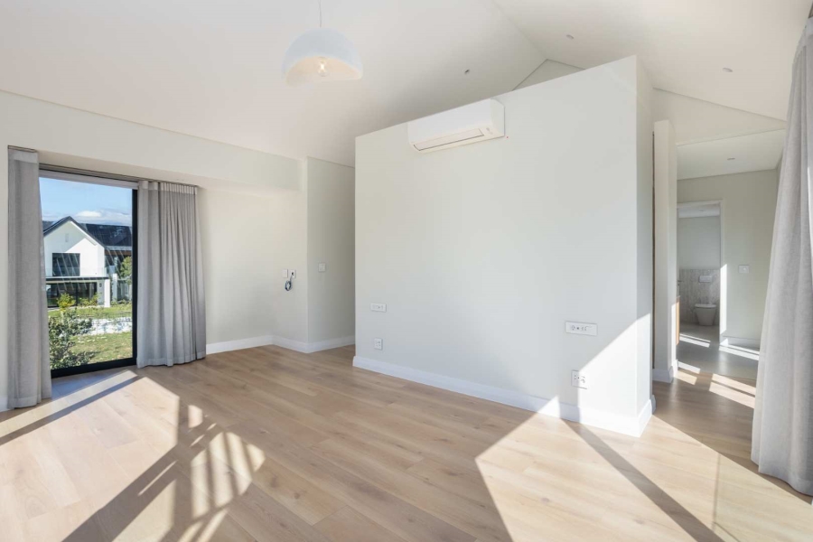 4 Bedroom Property for Sale in Val De Vie Estate Western Cape